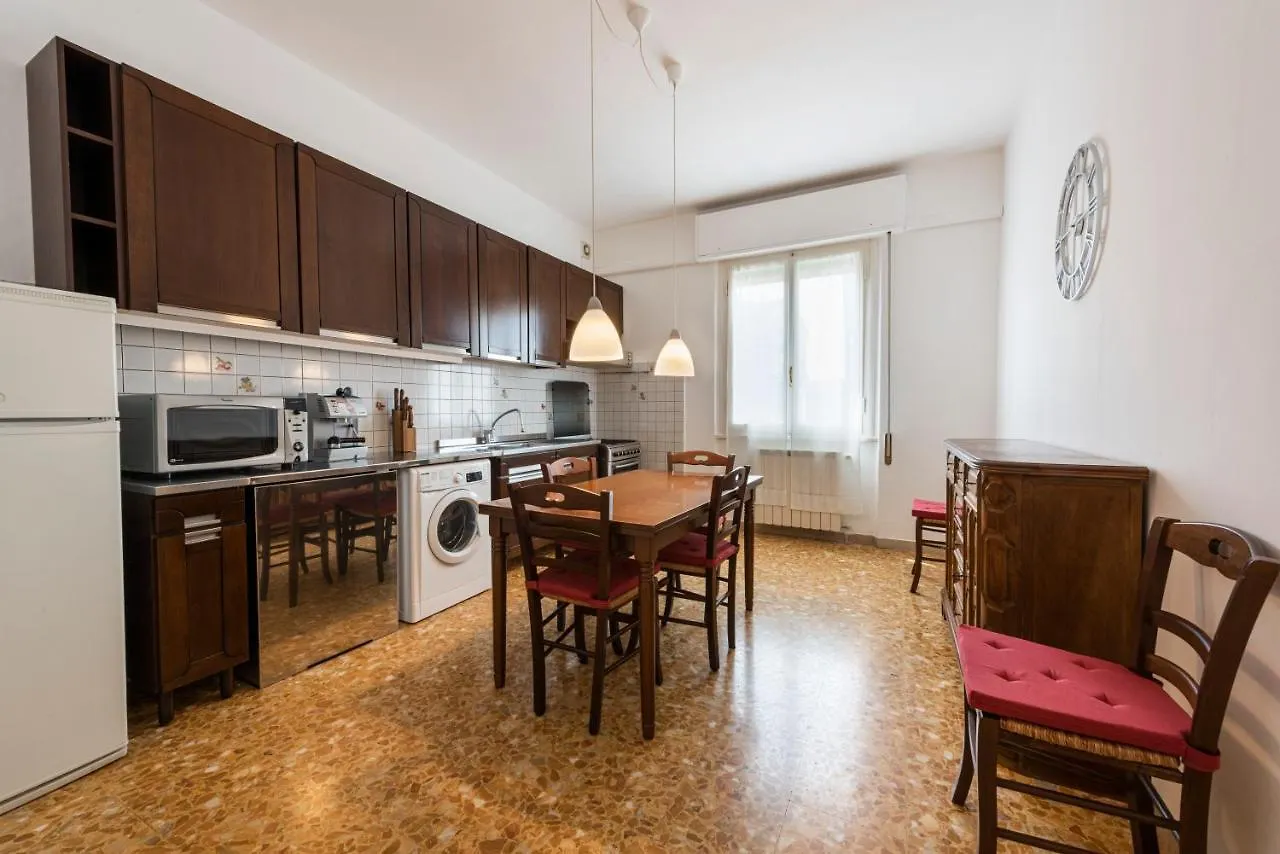 Wifi Ac & 2 Bathrooms Verrazzano Bridge Apartment Florence